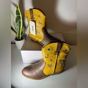 Starry‎ Kids Boots in Yellow and Brown